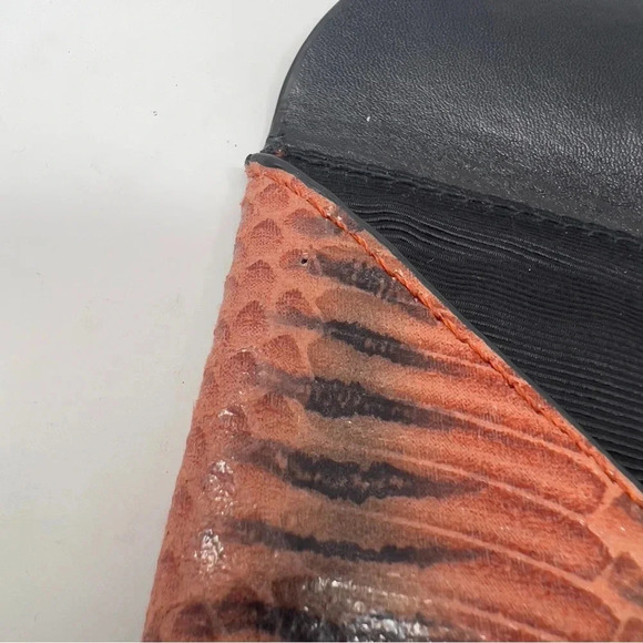 BCBGMAXAZRIA Faux Reptile Print Envelope Clutch Hand Bag Purse - Picture 5 of 10